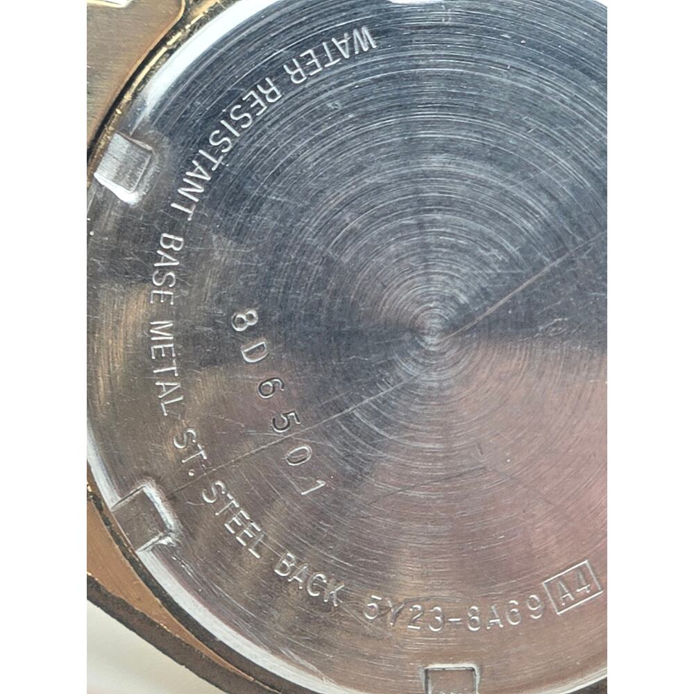 Seiko 5Y23-8A69 Mens Gold Tone Quartz Day/Date - Picture 9 of 9